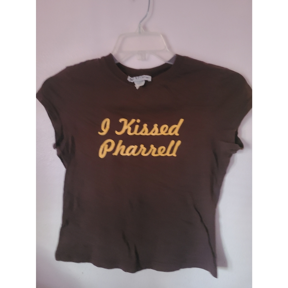 Brown Vintage Self-Esteem "I Kissed Pharrell" shirt size Large